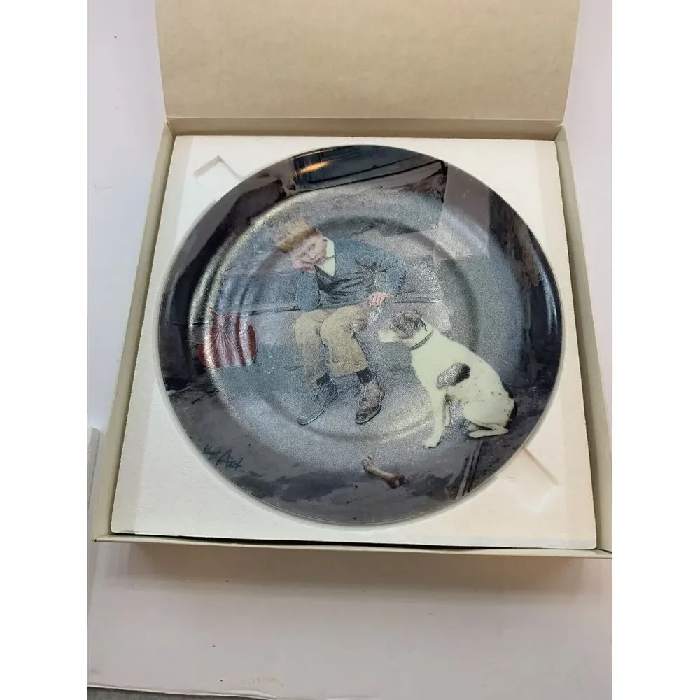 1984 Hjemme er Bedst Home is Best Bing & Grondahl Collector‎ Plate w/Box